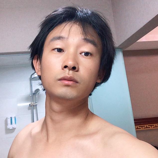 蟀在游览名胜古迹