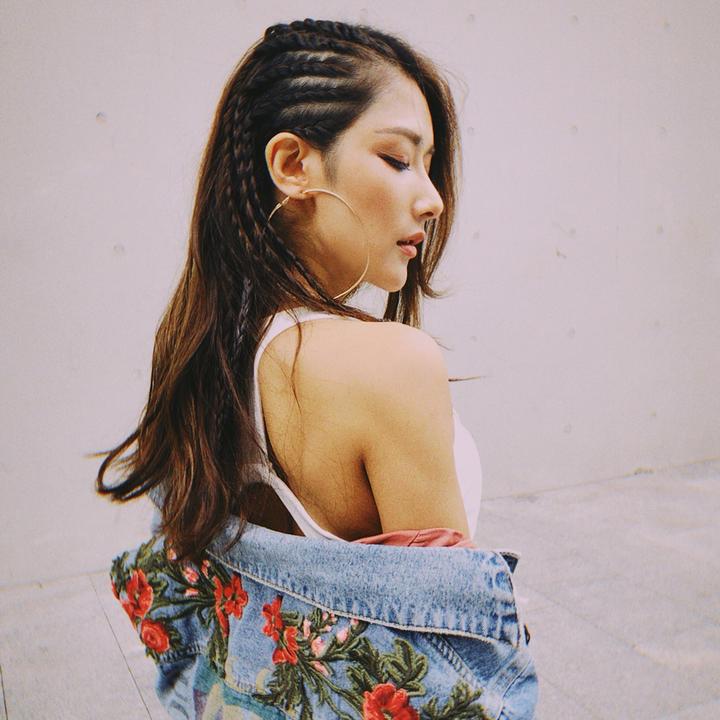 岑哥奥呐呐的热门作品