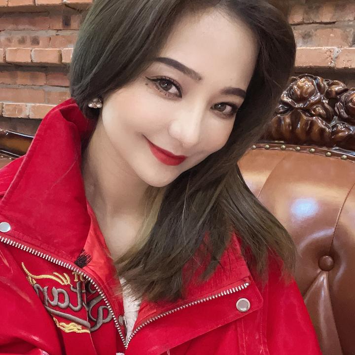 馕饼妹创作的原声      馕饼妹 时长 15秒 1.3w 人使用