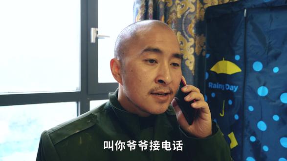 做工地的木工,,咋整得像挖煤的,,,,,要不是离家近,我估计又得 - 抖音